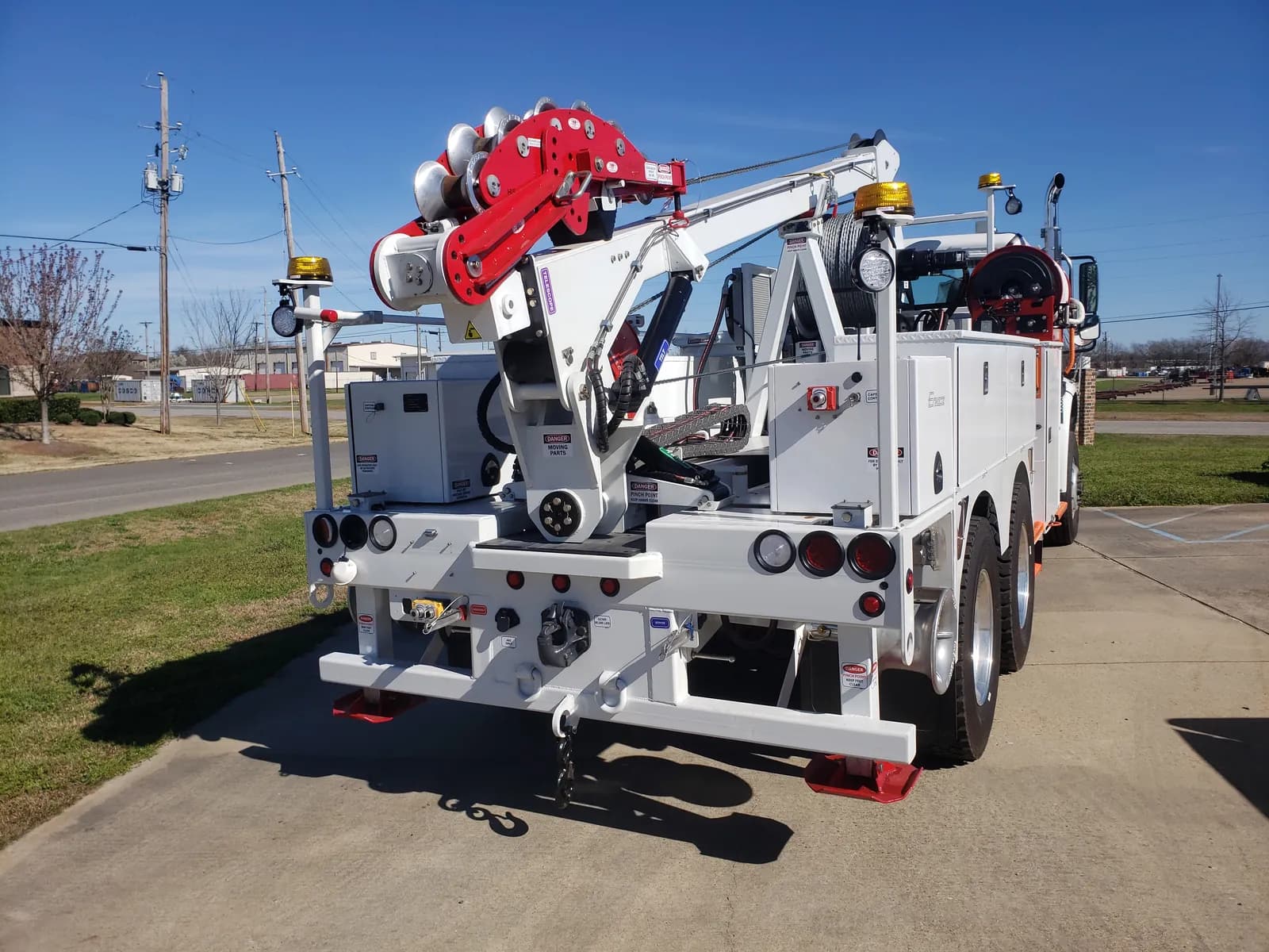 EBW12K-MSK-TM truck-mounted puller, rear view